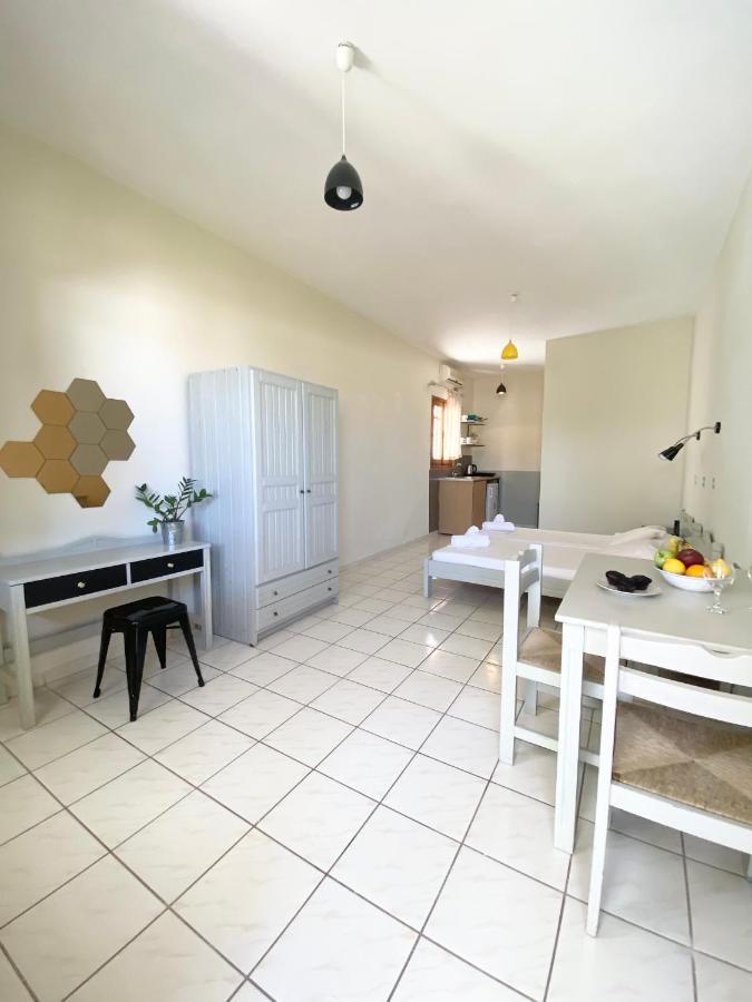 Egli Apartment Stalos Bagian luar foto